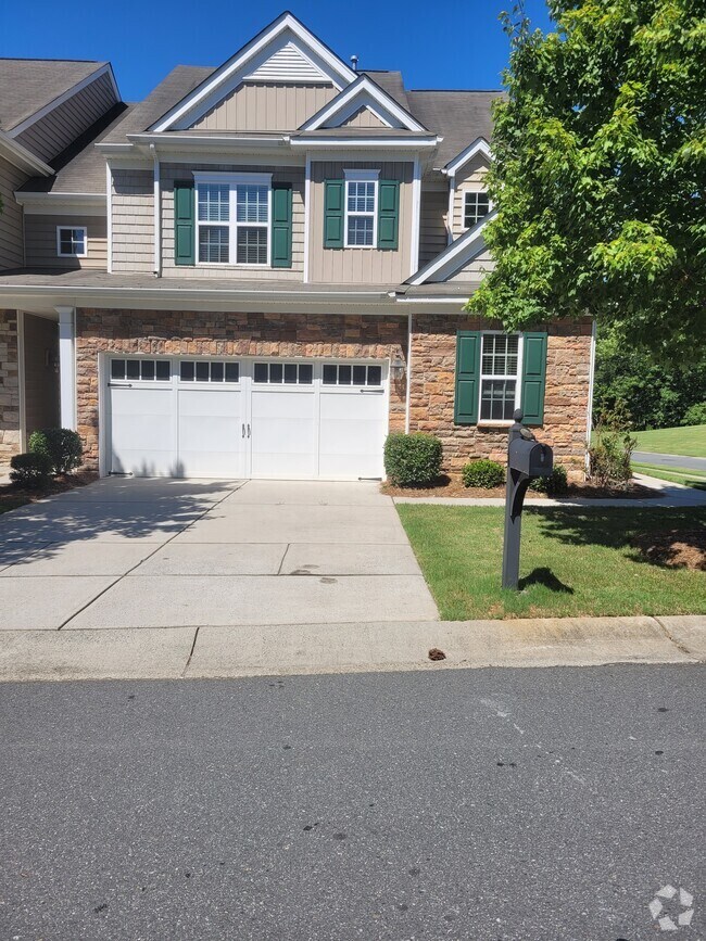 Propiedad en alquiler por el propietario cerca de Hemby Bridge NC