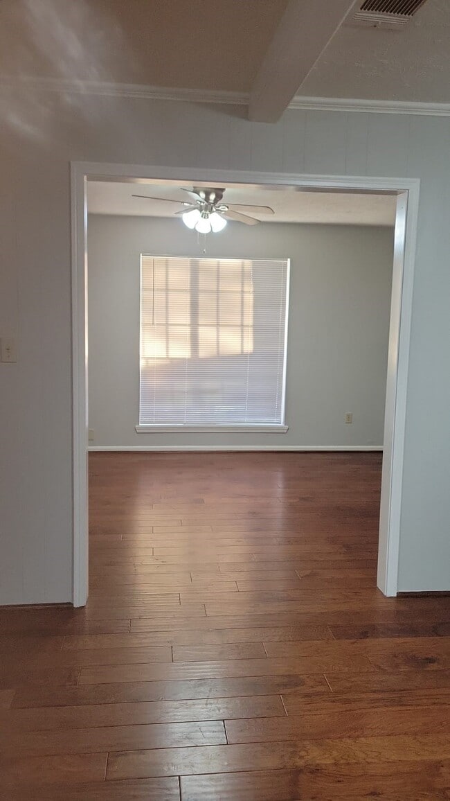 Photo - 5703 Green Timbers Dr