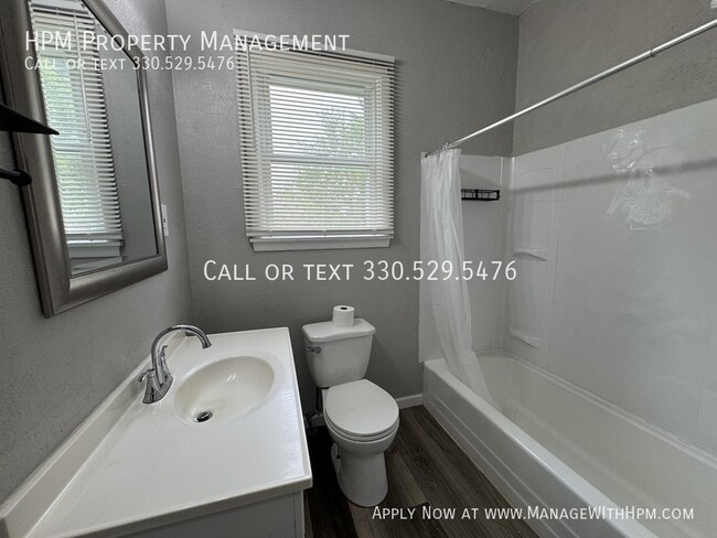Photo - 131 50th St SE