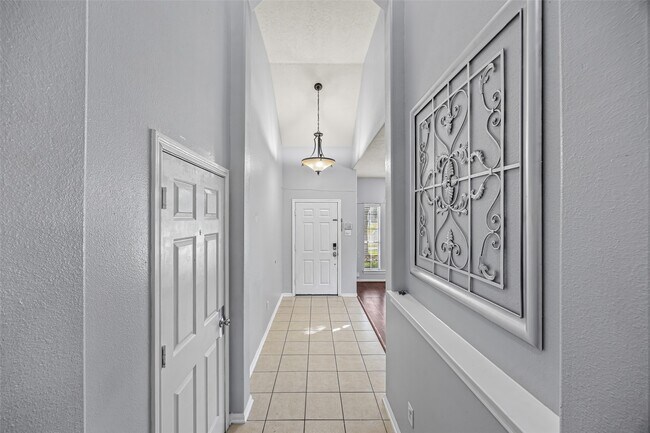 Photo - 1479 Allison St