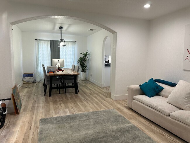 Photo - 4 bedroom home with Pool in Green Valley