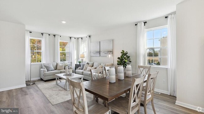 Building Photo - 212 Macoun Way Rental