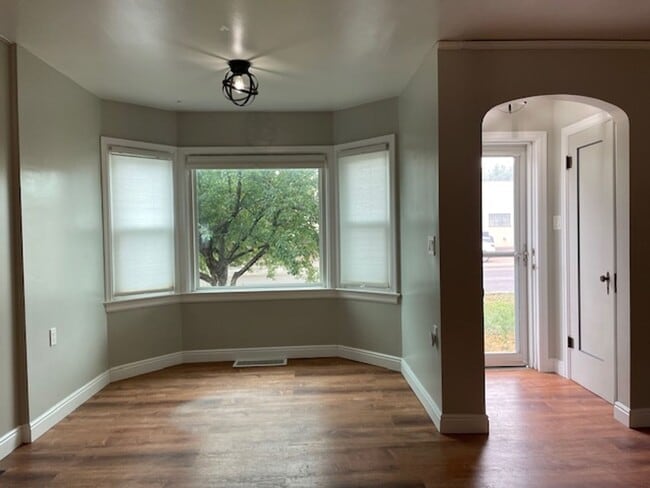 Photo - House For Lease
