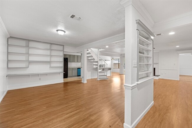 Photo - 6327 Lynkat Ln