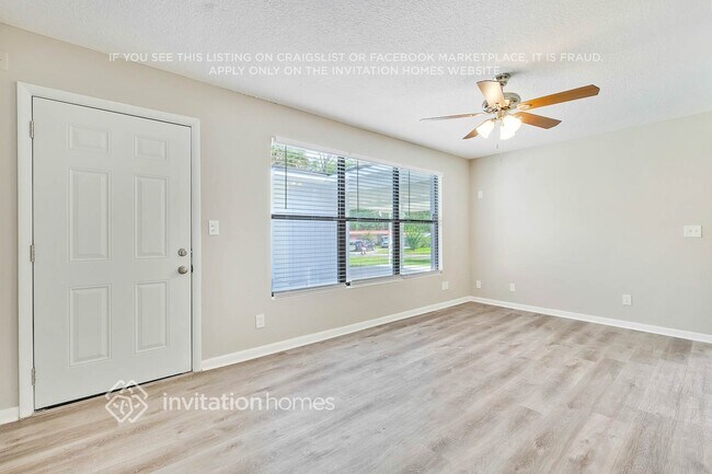 Photo - 4853 Clyde Dr
