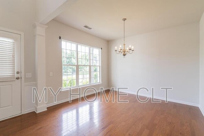 Photo - 2108 Arbor Vista Dr