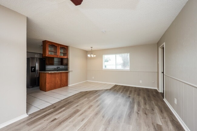 Photo - 1214 Ashland Dr
