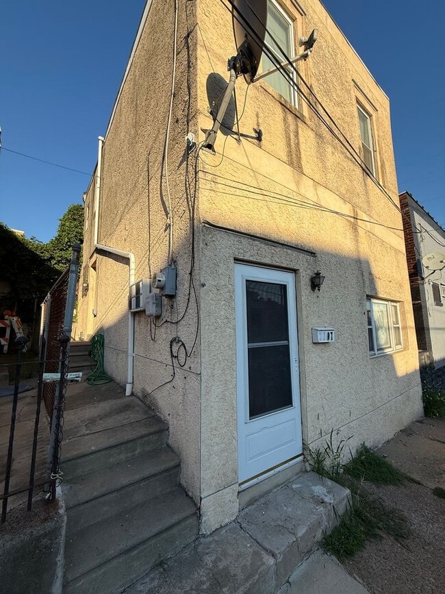 Building Photo - Cute two bedroom in Frankford section of P... Rental