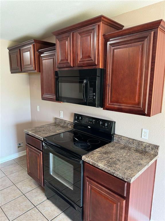 Photo - 1007 Raspberry St