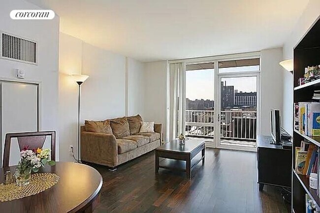 Building Photo - 340 E 23rd St Rental