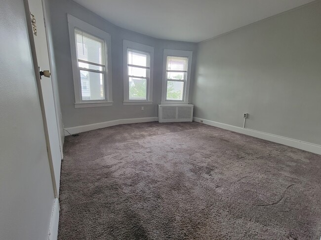 Photo - 206 Cambridge Ave Unit 206 Cambridge Ave Garfiel