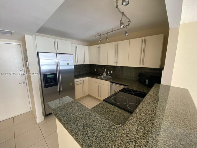 Photo - 1228 West Ave Unidad 1505