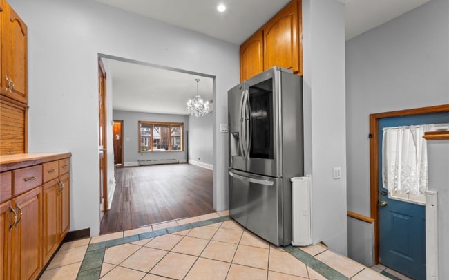 Photo - 244-39 89th Ave