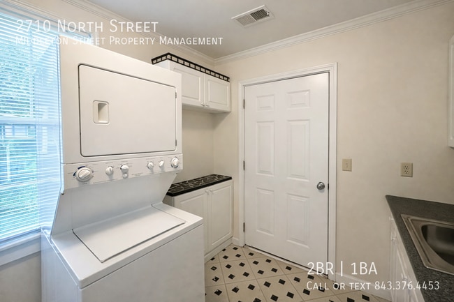 Photo - 2710 North St