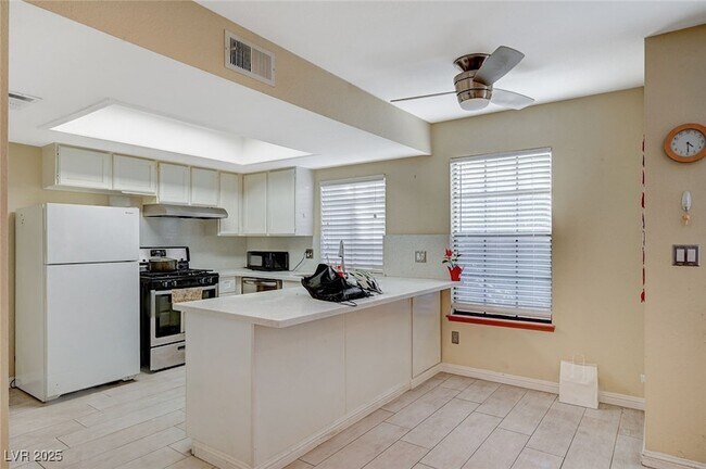 Photo - 5923 Laredo St