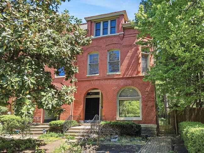 Building Photo - 1319 S 2nd St Unit 1