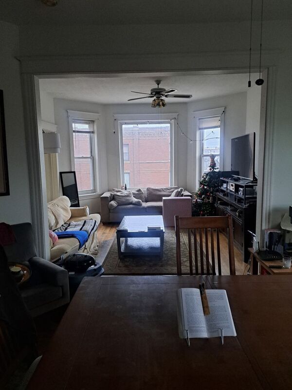 Building Photo - 2400 N Bernard St Unit #2