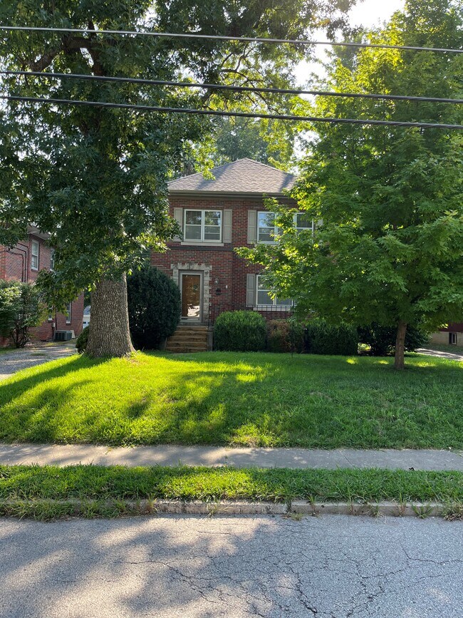 124 Boonville Rd Unit 124 Boonville Rd Apt A Jefferson City, MO