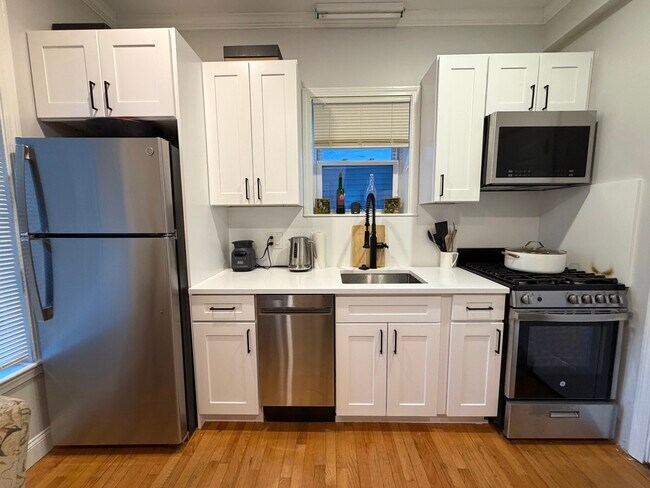 1576 Cambridge St Unit 1R