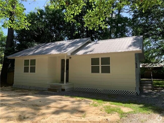 Building Photo - 1904 Grace Dr Rental