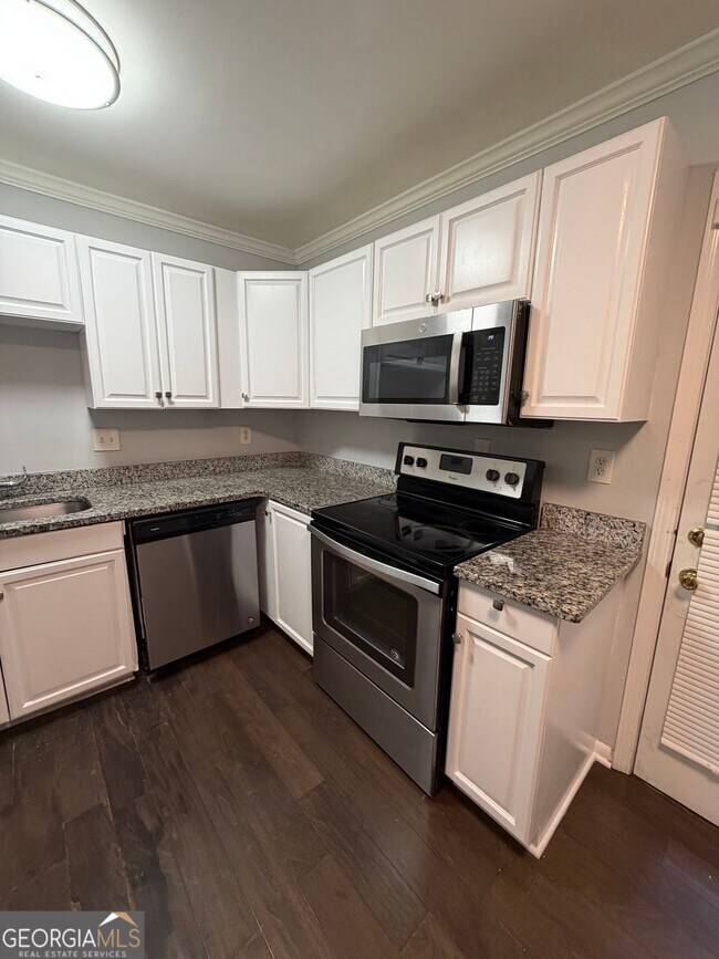 Photo - 777 Jordan Ln Unit G1