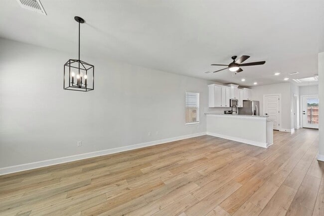 Photo - 9316 Gladsome Path