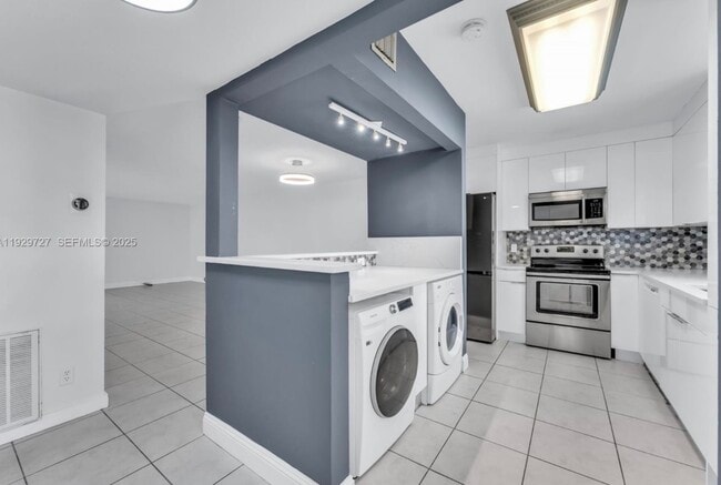 Photo - 2945 NW 68th St