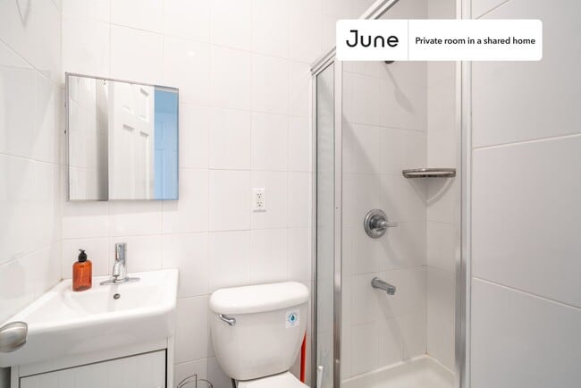 Photo - Room in Shared 4 bed/4 bath home Unidad B