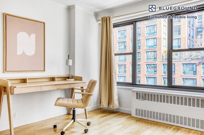 Photo - 145 4th Ave Unidad FL10-ID559