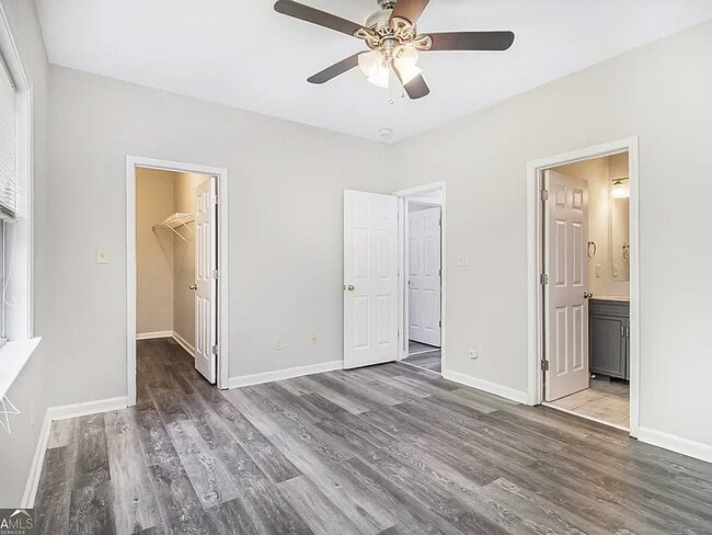 Photo - 2829 3rd Ave SW