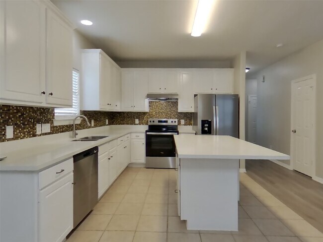 Photo - 21214 Peachvine Ln