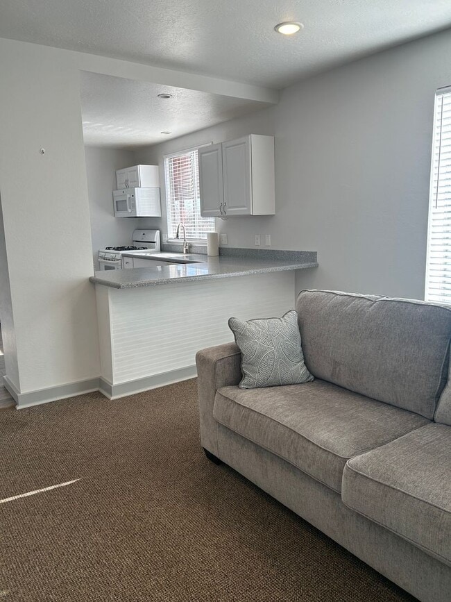 Photo - Cute 2 bedroom, 1 bathroom home!