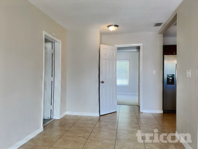 1253 Jasmine Way