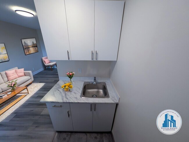 Photo - Robina Suites
