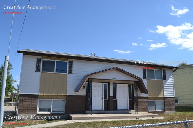 Building Photo - Walton Duplex Unit A