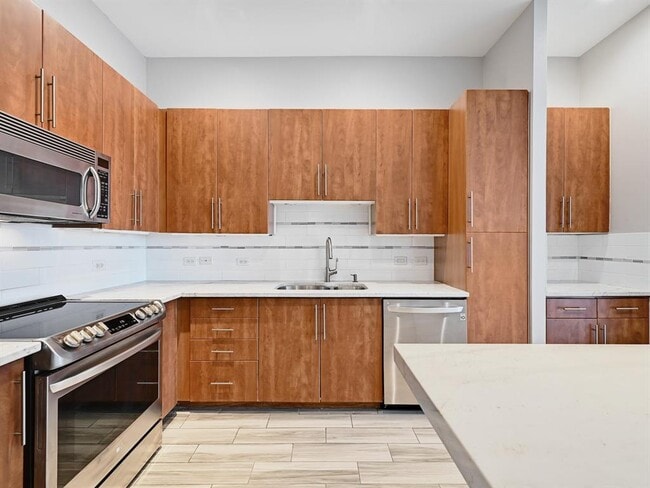 Photo - 54 Rainey St Unit PH09