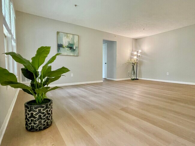 Photo - 13108 Briarcliff Ter Unit 707