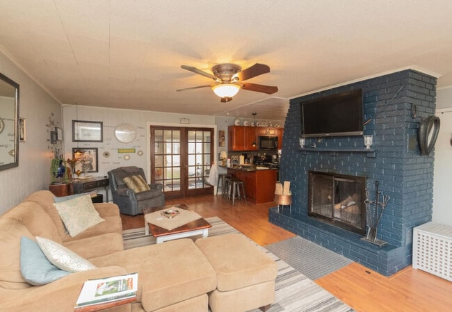 Building Photo - 13712 NY-23 Rental