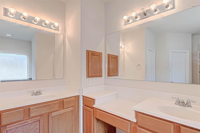 Photo - 2815 Mustang Hill Ln