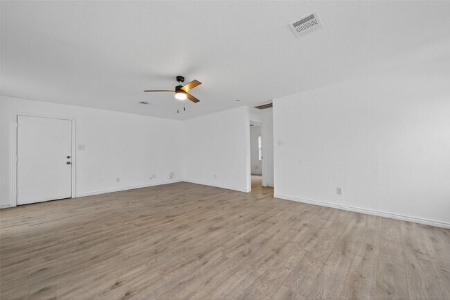 Photo - 5199 E Farm to Market 1988