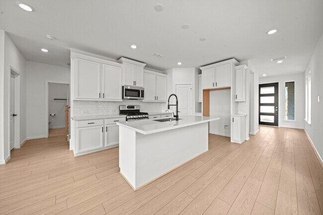 Photo - 21643 Lampeter River Ln