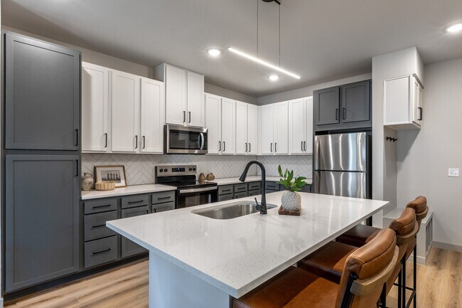 The Luxe at Matlock | 55 + Active Adult