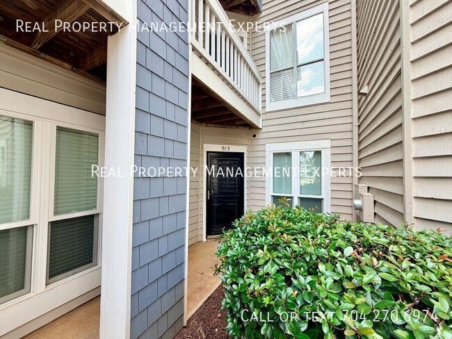 Photo - 913 Southwest Dr