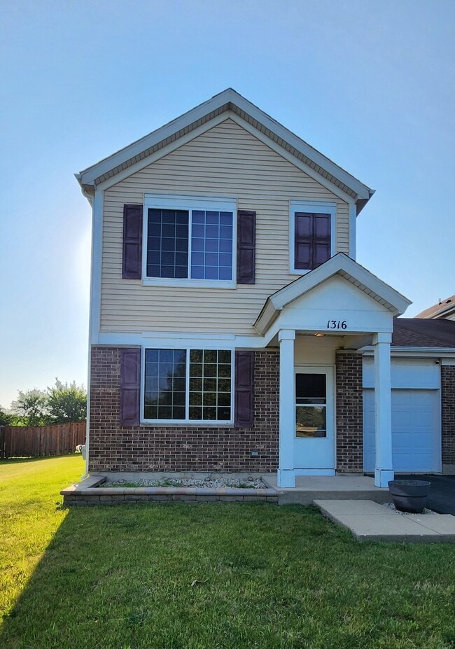 Photo - 1316 Kettleson Dr House
