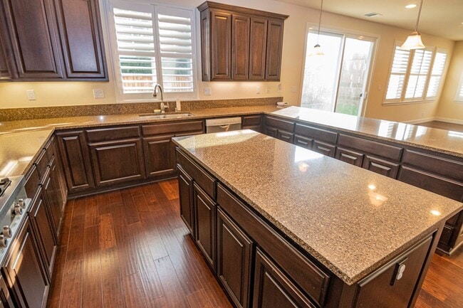Photo - 2744 Valley Oak Pl