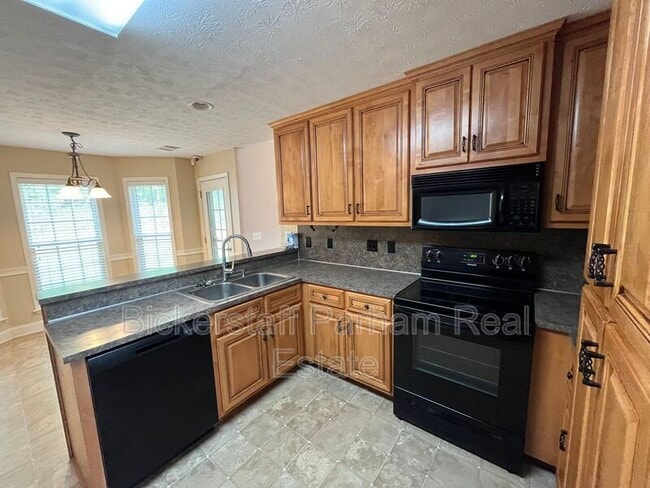 Photo - 6031 Broadstone Ct