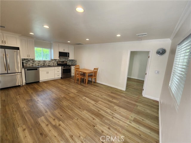 Building Photo - 5706 Willis Ave Rental