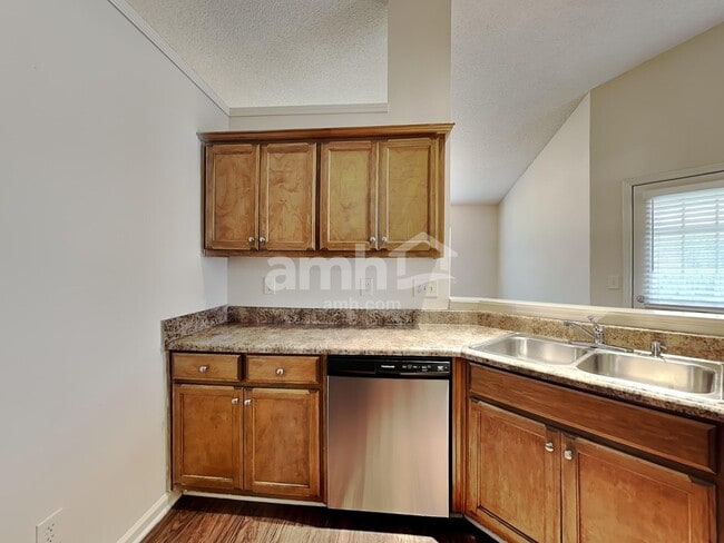 Photo - 750 Ashland Park Way