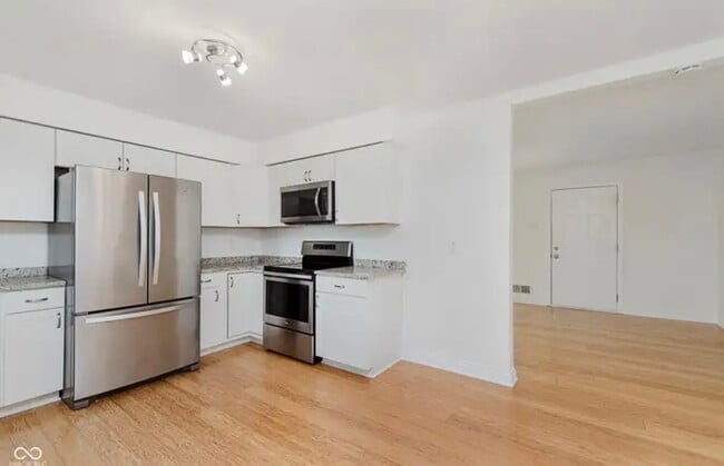 Photo - 10409 Barmore Ave