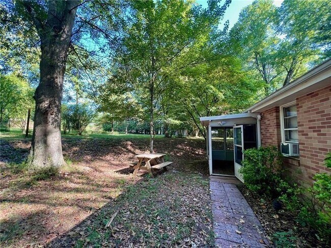Photo - 3743 Jiles Rd